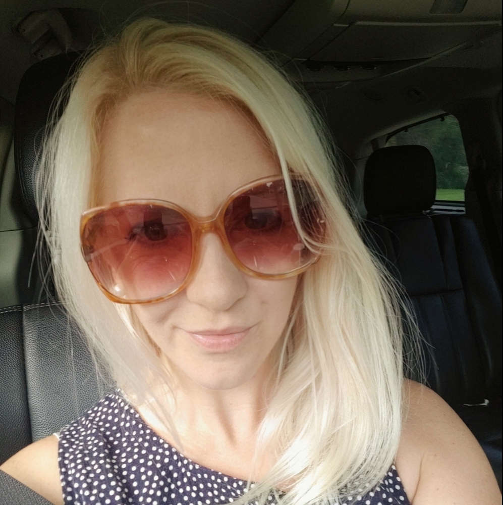 Meet your Posher, Sasha